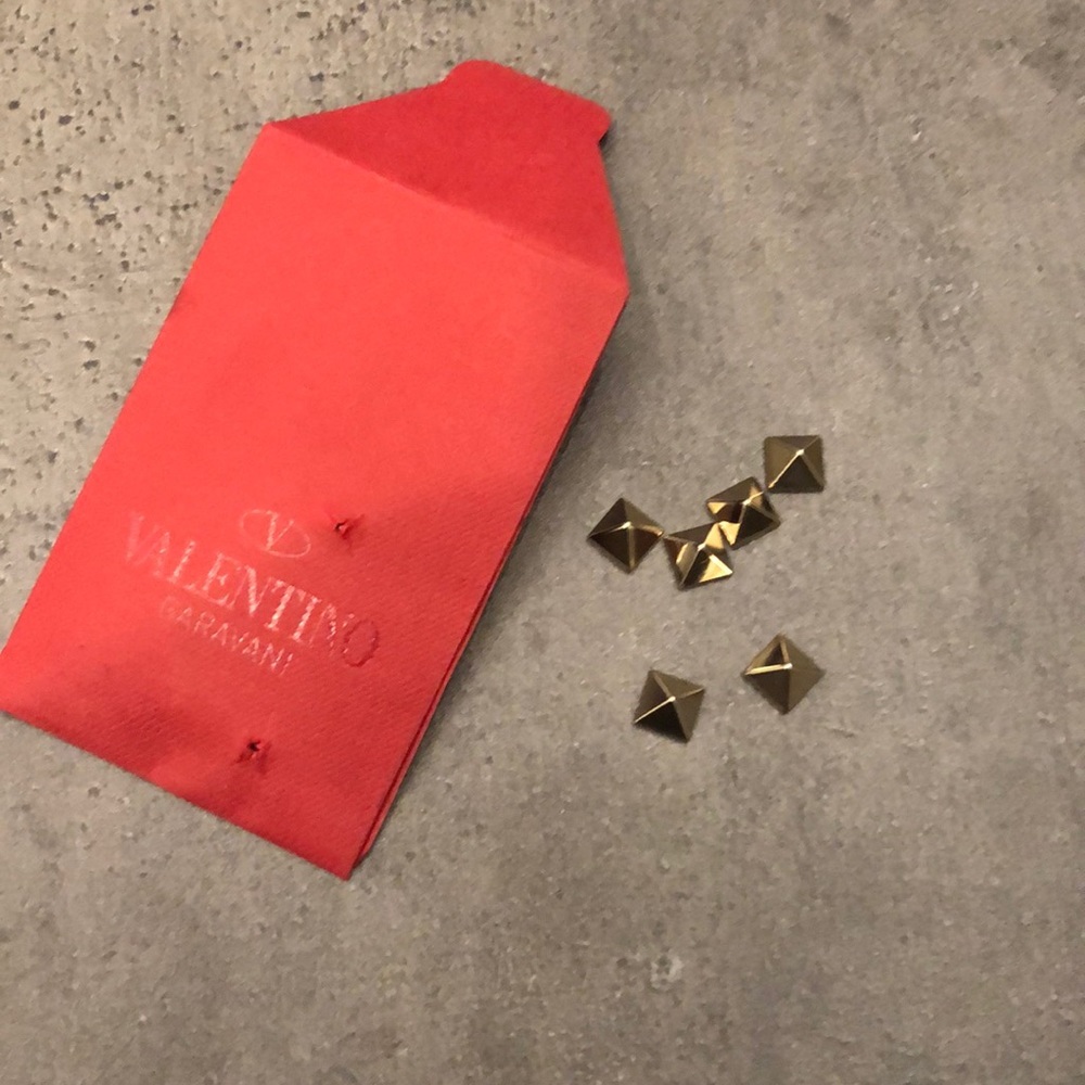 Valentino spikes